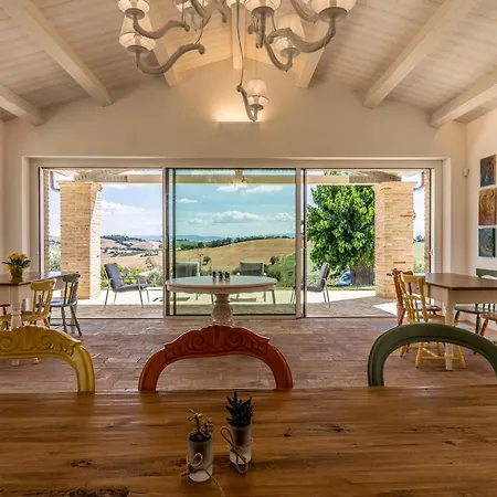 مزرعة للإقامة Frantoio L'olinda San Marcello (Ancona)