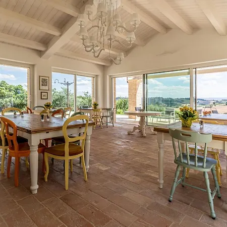 Frantoio L'olinda Vakantieboerderij San Marcello (Ancona)