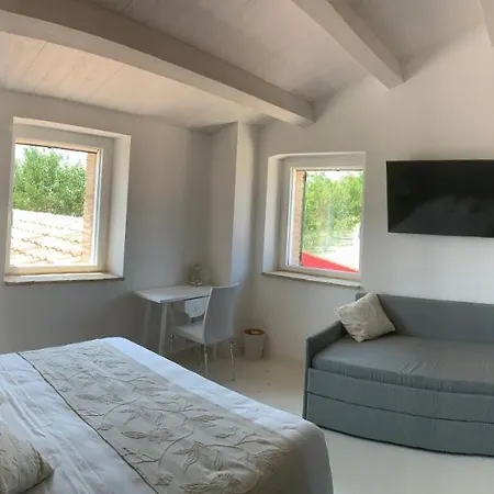 Frantoio L'olinda San Marcello (Ancona)